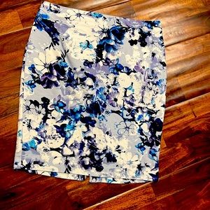 Katherine Barclay skirt size 8